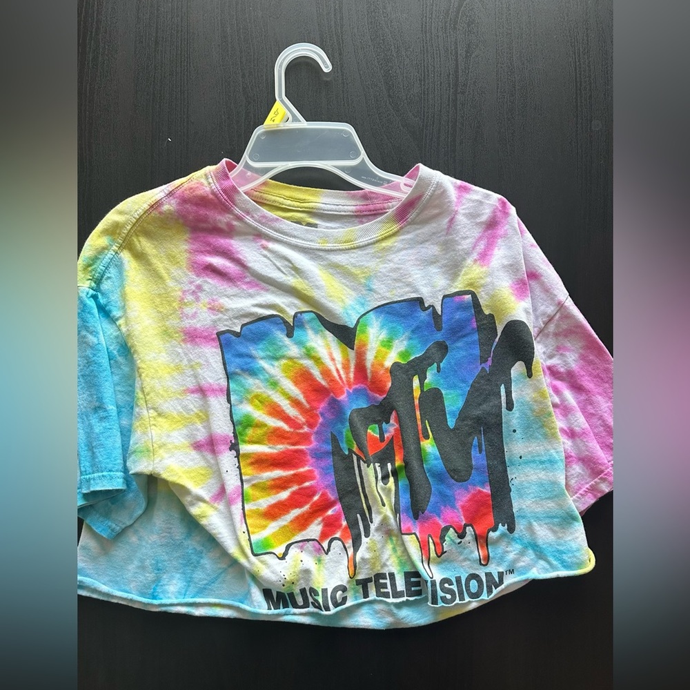 Forever 21 MTV crop top